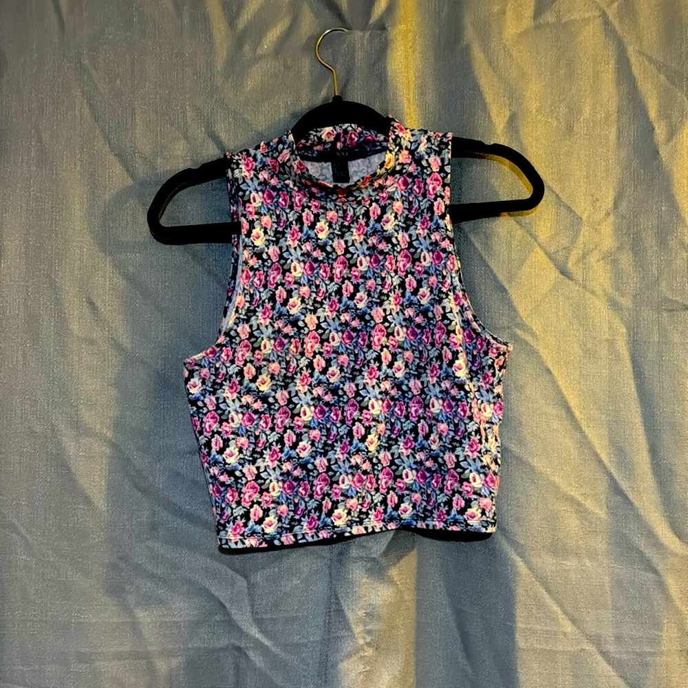 Forever 21 XXI Flower crop top